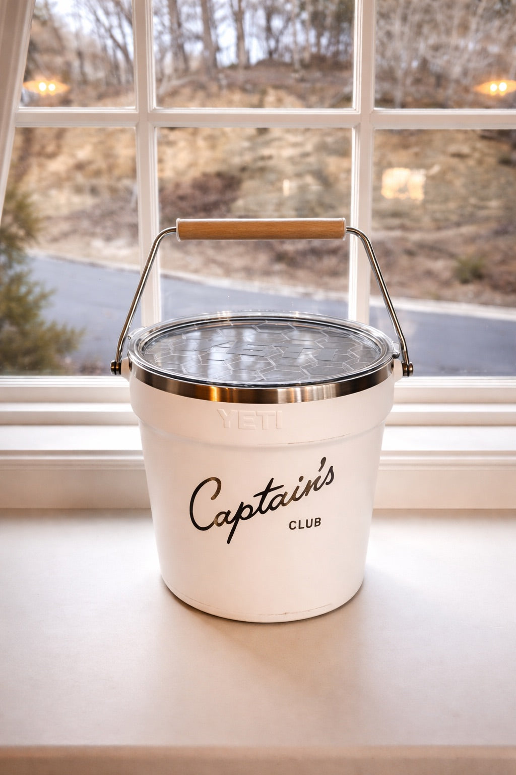 Yeti Rambler Captain's Club Beverage Bucket