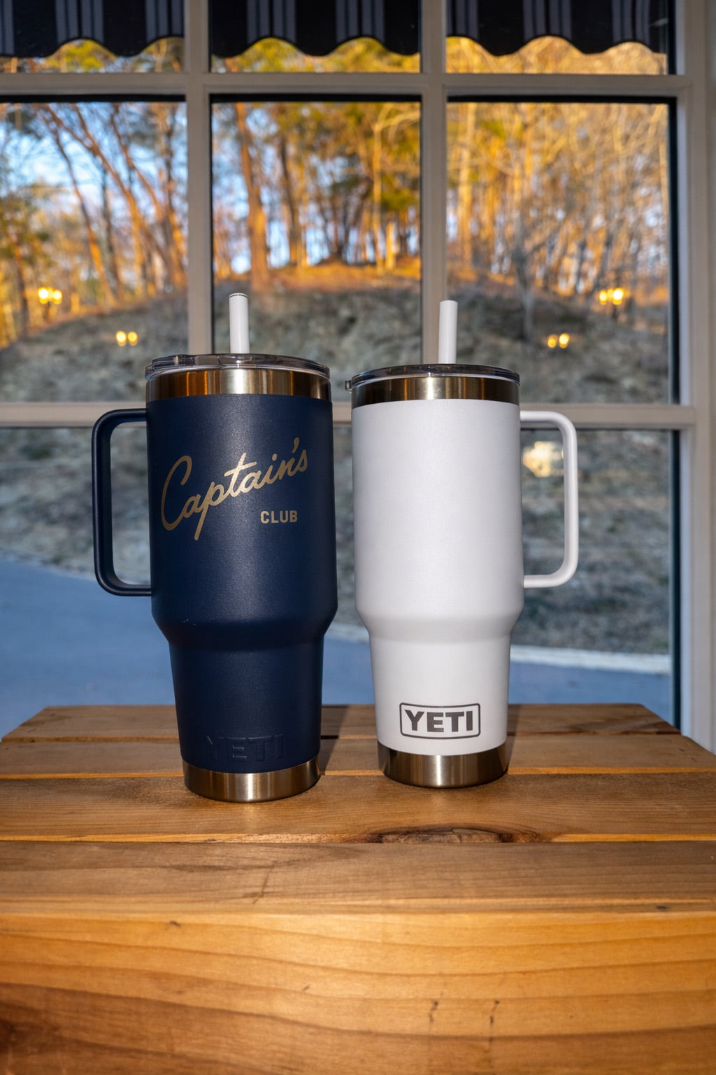 Yeti Rambler 42oz Captain's Club Straw Mug